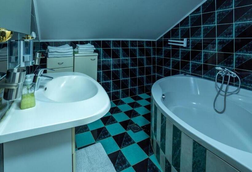 آپارتمان 2 خوابه, Apartments Silva