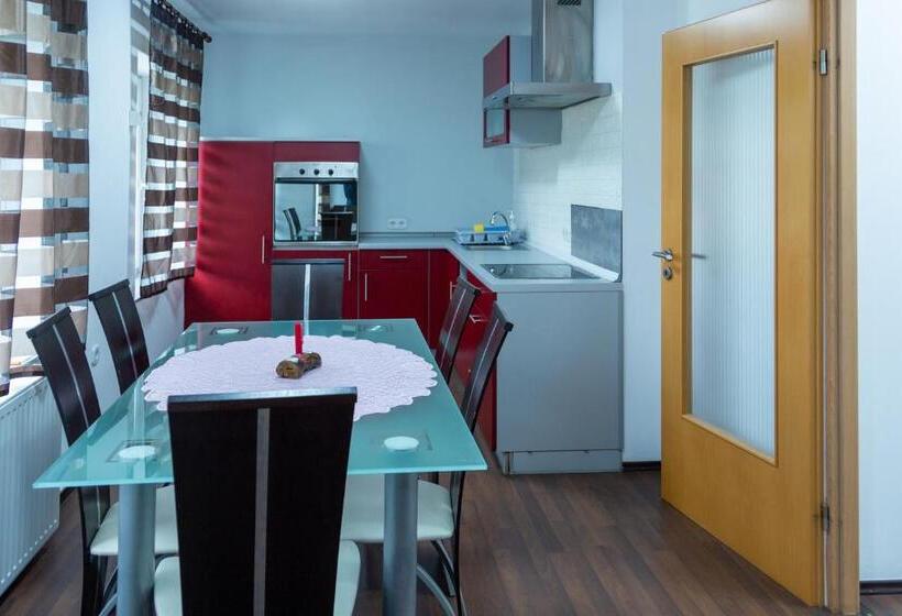 آپارتمان 3 خوابه, Apartments Silva