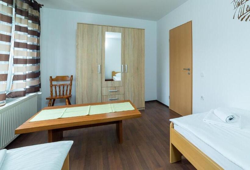 آپارتمان 3 خوابه, Apartments Silva