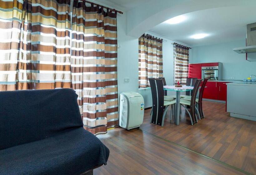 آپارتمان 3 خوابه, Apartments Silva