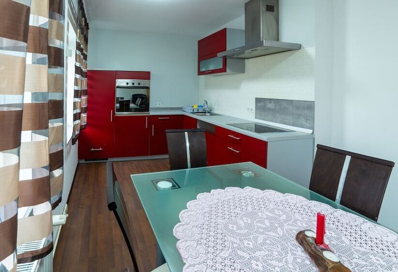 آپارتمان 1 خوابه, Apartments Silva