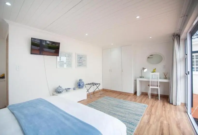 Deluxe-huone, Cosimi Guest House