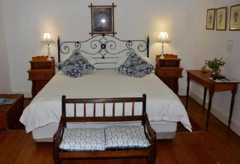 ベーシックルーム, Cypress Cottage