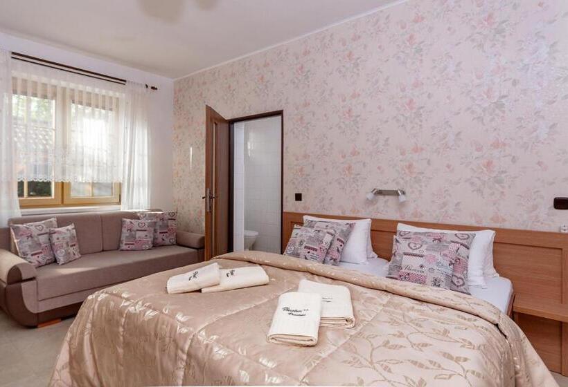 חדר סטנדרט לארבעה, Pension Danninger