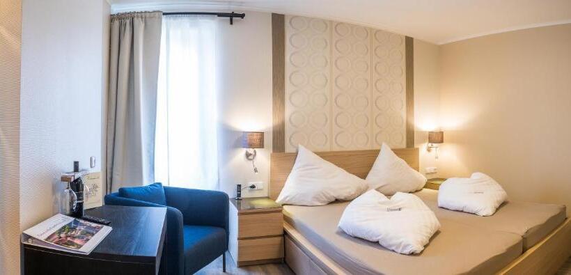 标准间, Pension Julia & Haus Elisabeth Wallner S Hofheuriger & Weinhof