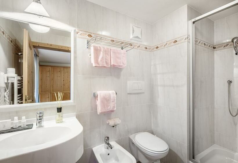 شقة غرفة واحدة, Residence Bondì