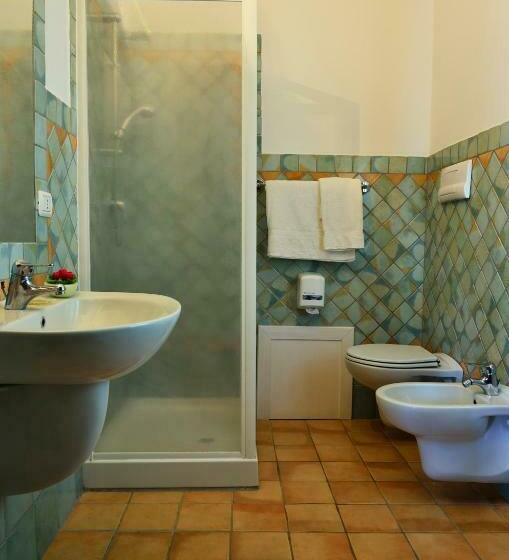 Háromágyas Standard Szoba, Agriturismo Guthiddai