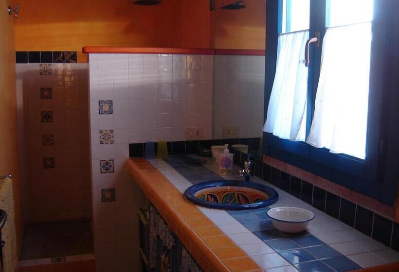 סוויטת 2 חדרי שינה, Agriturismo La Dolce Vita Lipari