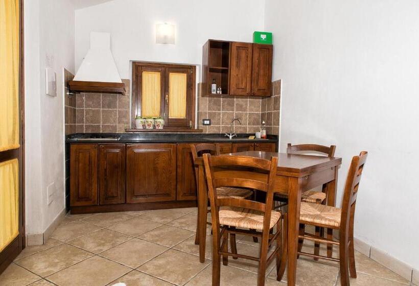 דירת שני חדרים, Casale Dei Mattonari