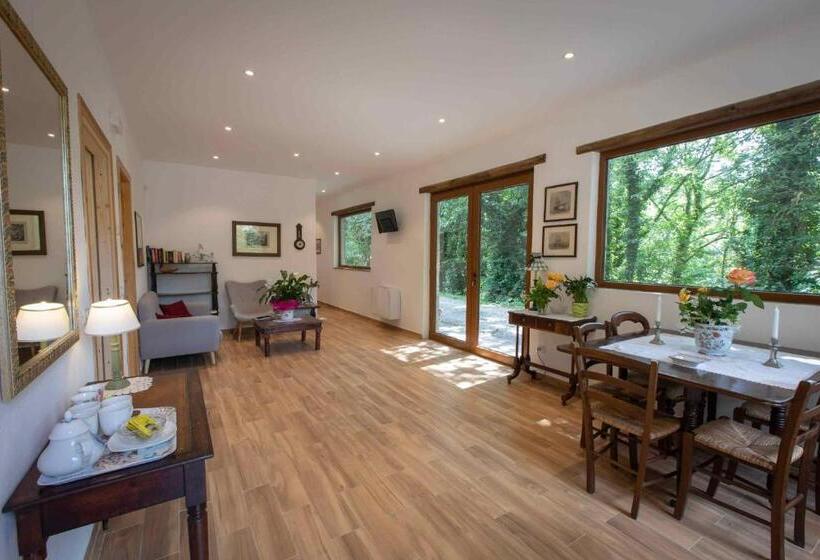 شقة ديلوكس غرفة واحدة, Castello Santa Cristina