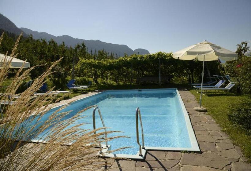 带2个卧室的公寓, Krebishof Agriturismo