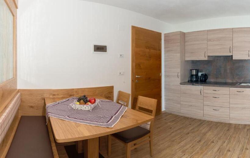 דירת חדר עם טרסה, Krebishof Agriturismo