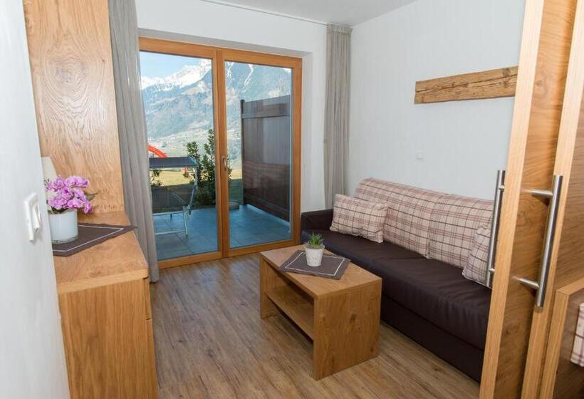 شقة غرفة واحدة مزودة بتراس, Krebishof Agriturismo