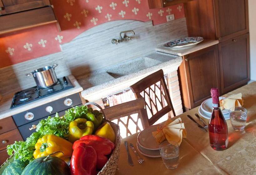 带3个卧室的公寓, La Vecchia Sassa