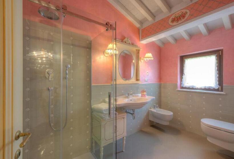 带4个卧室的别墅, La Vecchia Sassa