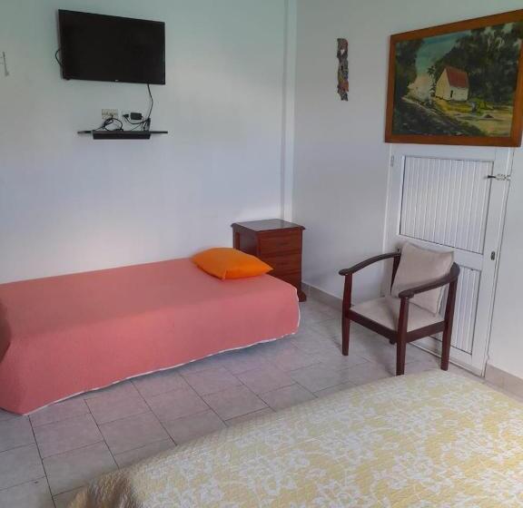 اتاق استاندارد سه نفره, Posada Nativa Miss Nova