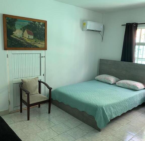 اتاق استاندارد سه نفره, Posada Nativa Miss Nova