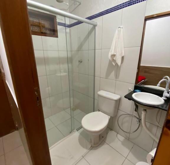 Camera Basic, La Luna Dos Pireneus Pousada