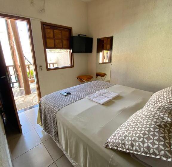 Camera Standard Vista Piscina, La Luna Dos Pireneus Pousada