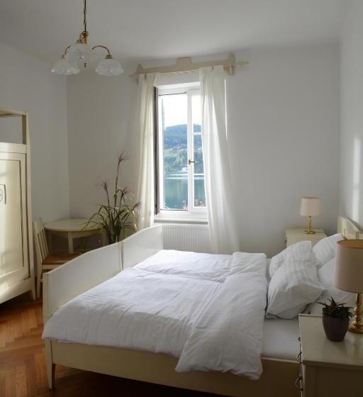 غرفة قياسية مطلّة علي البحيرة, Villa Streintz