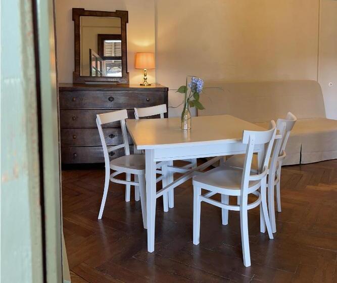 شقة بغرفة نوم واحدة, Villa Streintz