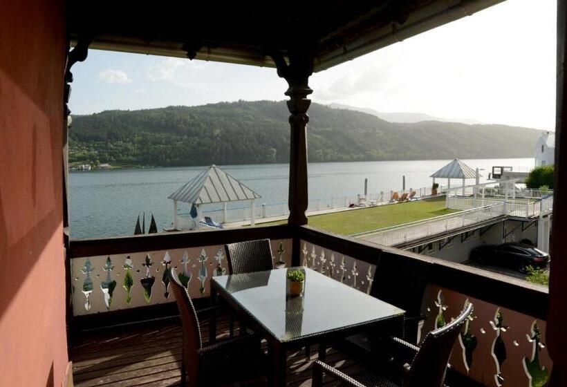 1 Bedroom Apartment Lake View, Villa Streintz