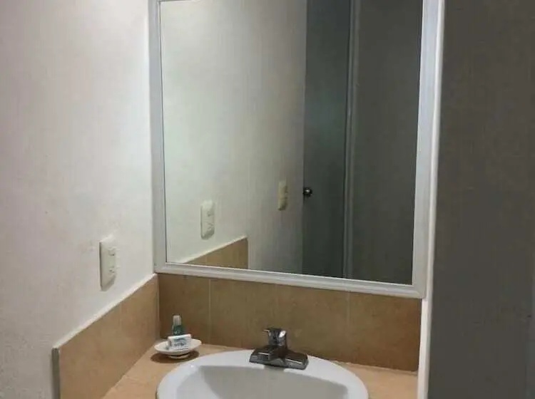 اتاق استاندارد سه نفره, Xcalak Hotel Boutique