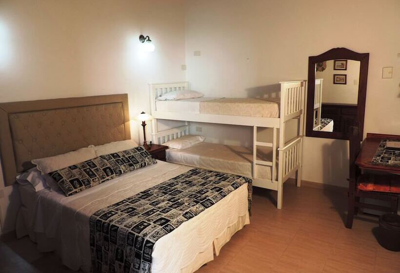 スタンダード４人部屋, Hosteria Las Piedras