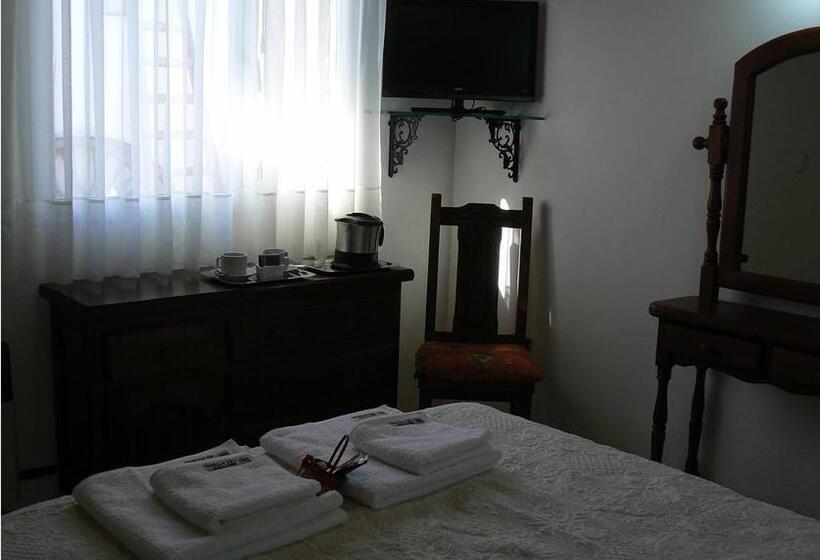 スタンダード４人部屋, Hosteria Las Piedras