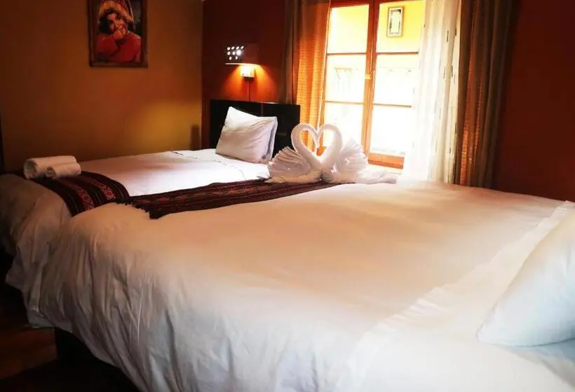 Perhehuone, Wayras Hostal