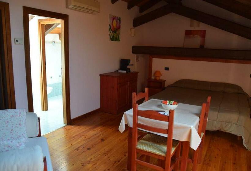 Quarto Estandar, Agriturismo Domus Rustica