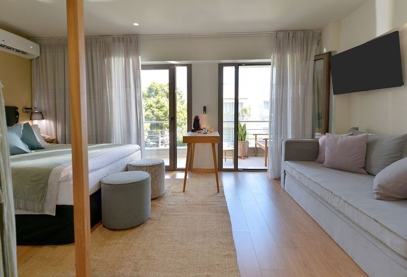 جناح جونيور, Mirivili Rooms & Suites