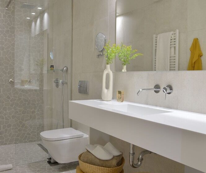 جناح إدارى, Mirivili Rooms & Suites