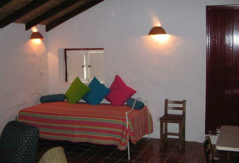 Дом 1 Спальня, Monte Dos Parvos