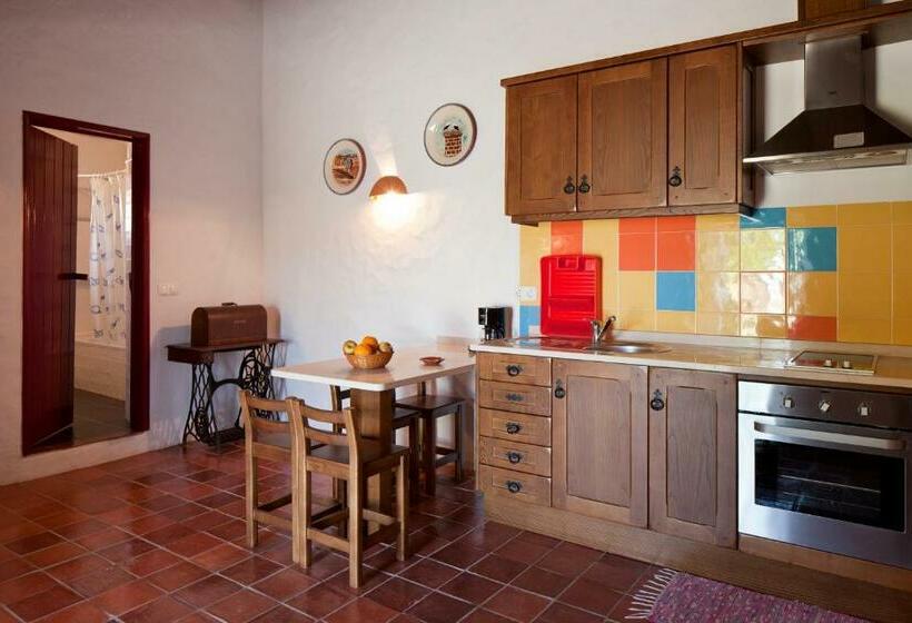 Дом 1 Спальня, Monte Dos Parvos