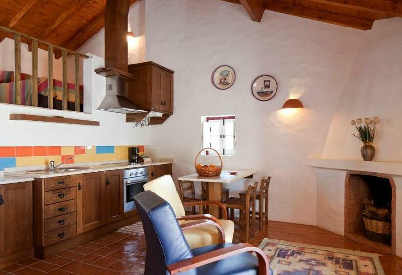 Дом 1 Спальня, Monte Dos Parvos