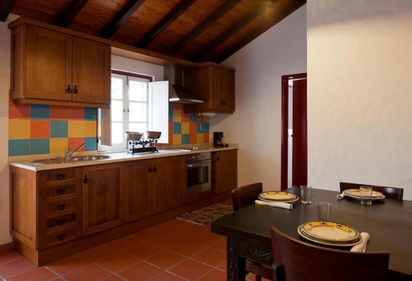 Дом 2 Спальни, Monte Dos Parvos