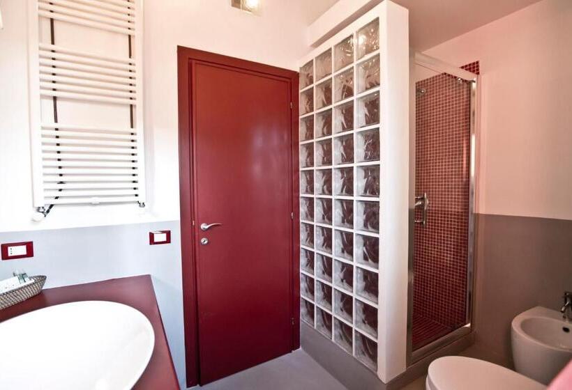 חדר סטנדרט, Proprietà Scalfati