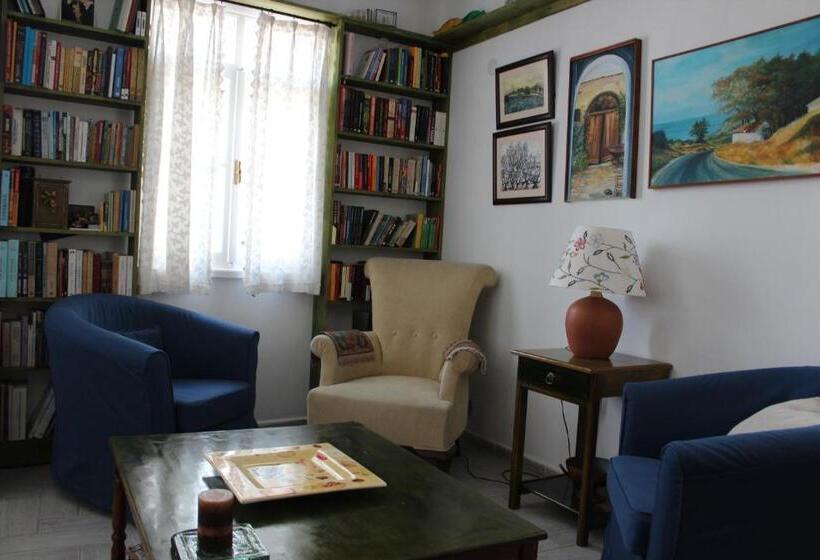 سوییت جونیور با چشم‌انداز دریا, Amaranda Ada Evi   Adults Only
