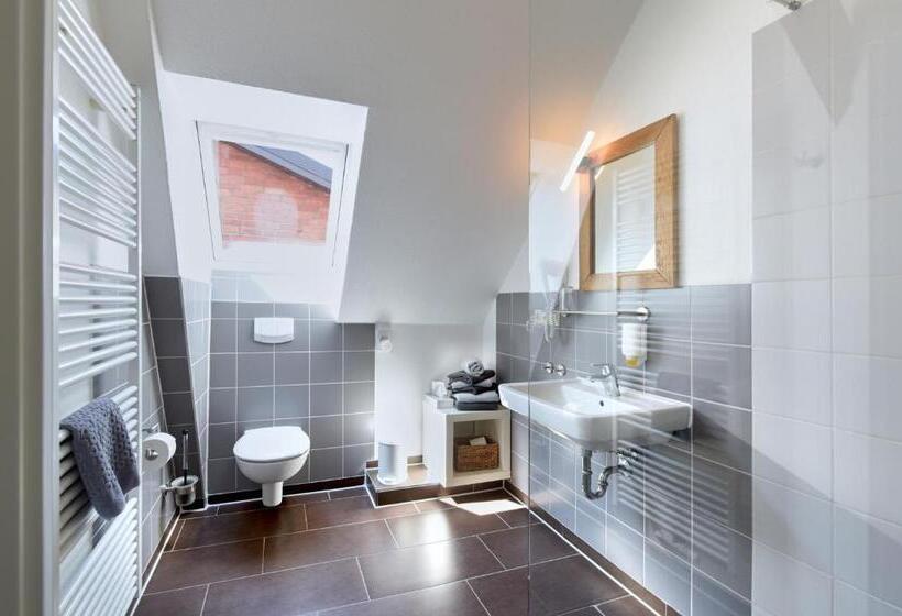 Номер Стандарт, Kanal 33