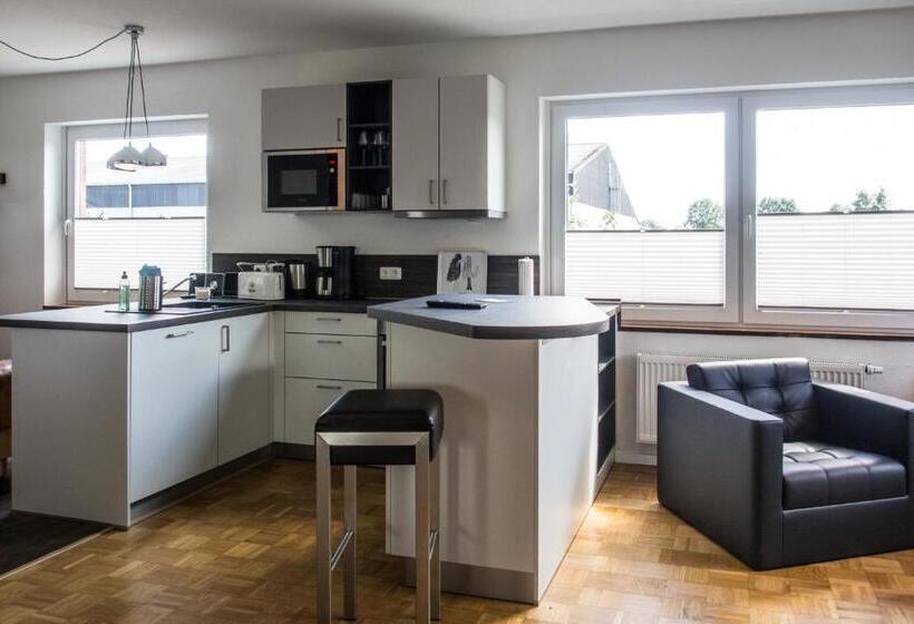 Апартаменты 1 Спальня с Балконом, Kanal 33