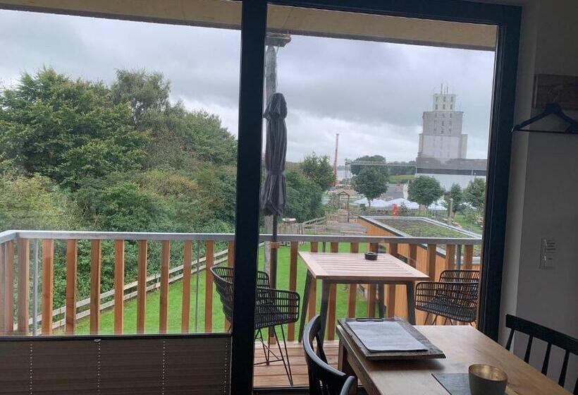 Апартаменты Superior 1 Спальня, Kanal 33