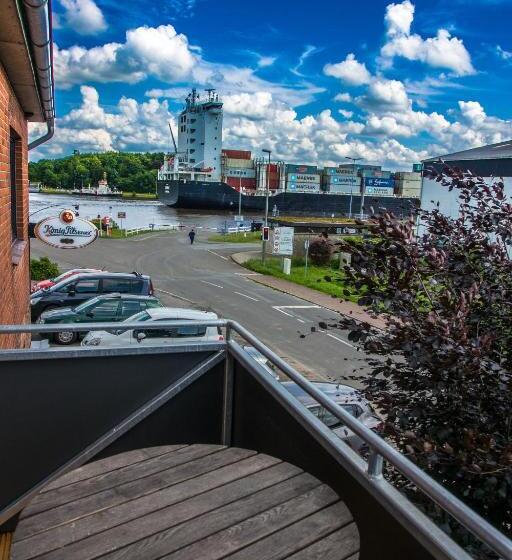 Апартаменты 1 Спальня с Балконом, Kanal 33