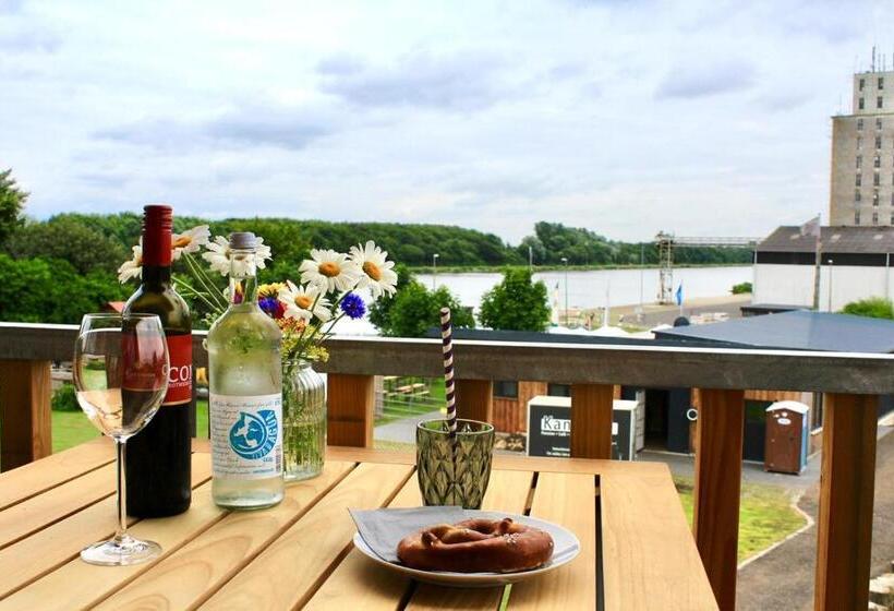 Апартаменты Superior 1 Спальня, Kanal 33