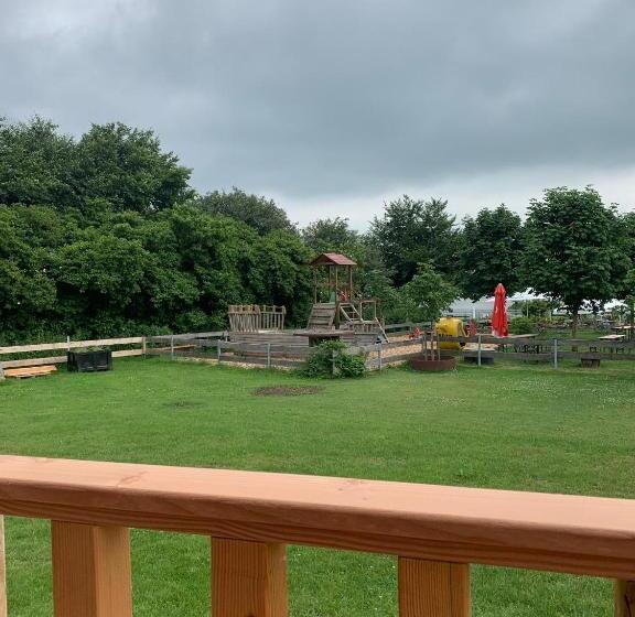 Апартаменты 1 Спальня, Kanal 33