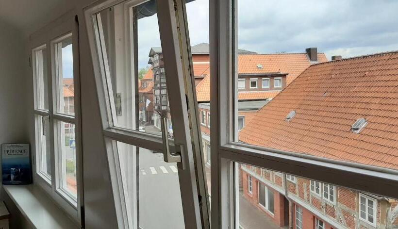 غرفة عائلية, Schillers Stadthaus