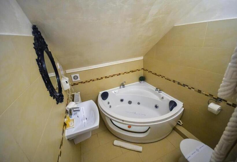 סוויטה דלוקס, Vila Sarada Boutique