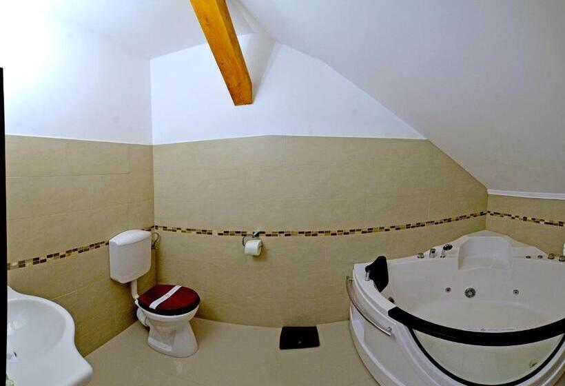 סוויטה דלוקס, Vila Sarada Boutique