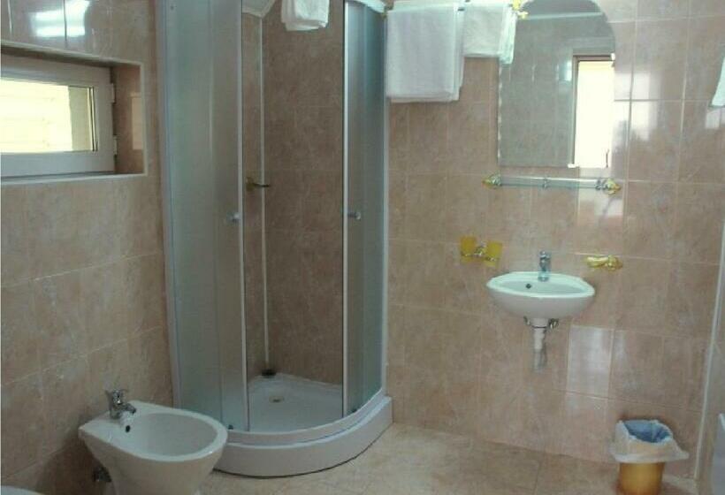 اتاق استاندارد, Pensiunea Phoenix