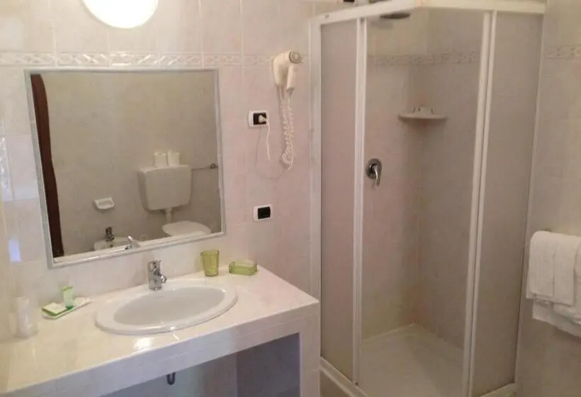 Economy Quadruple Room, Residenza Pesce D Oro
